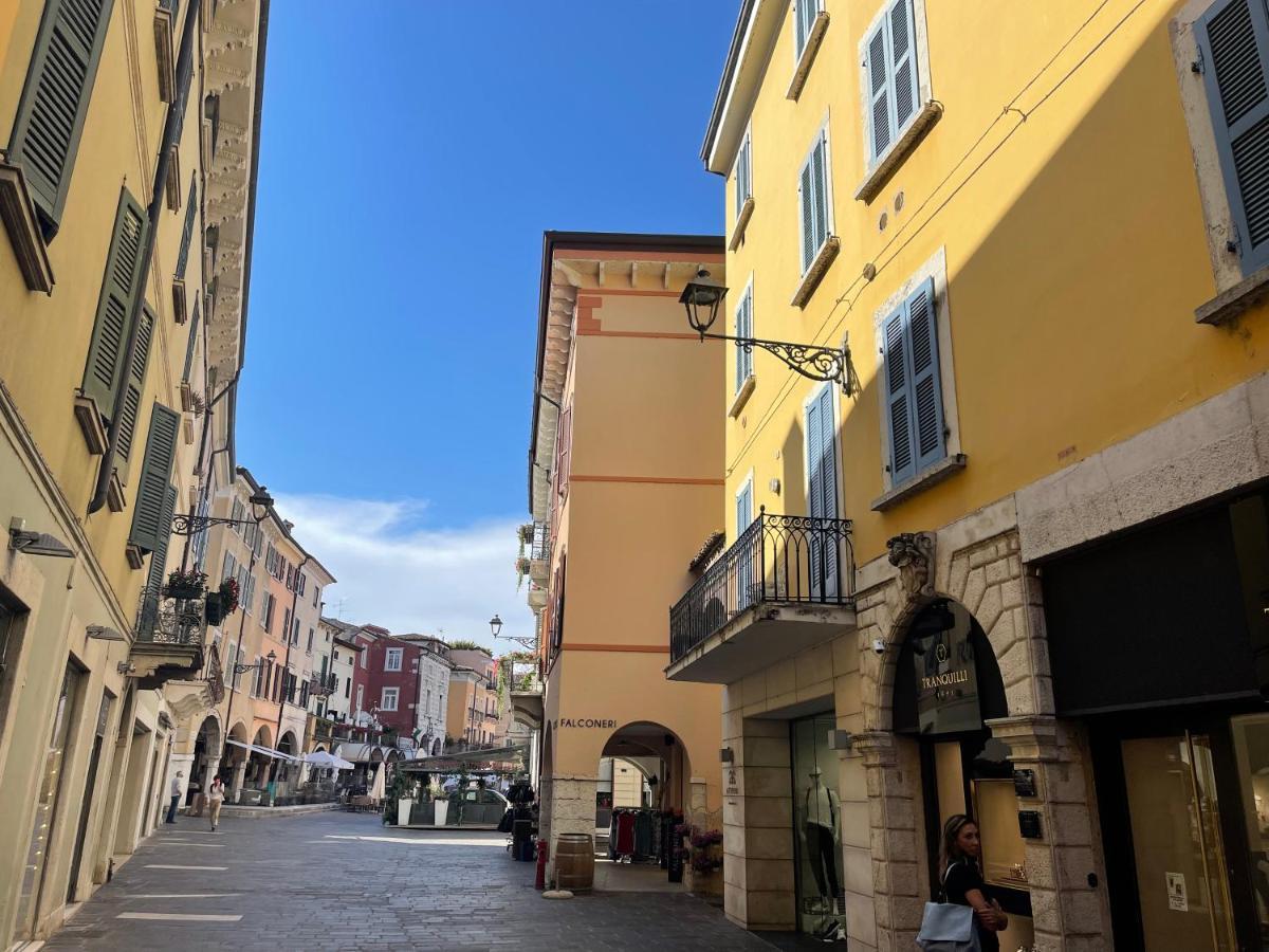 Desenzanoloft Le Petit Bijou - Restyling 2025 - Downtown Desenzano del Garda Dış mekan fotoğraf