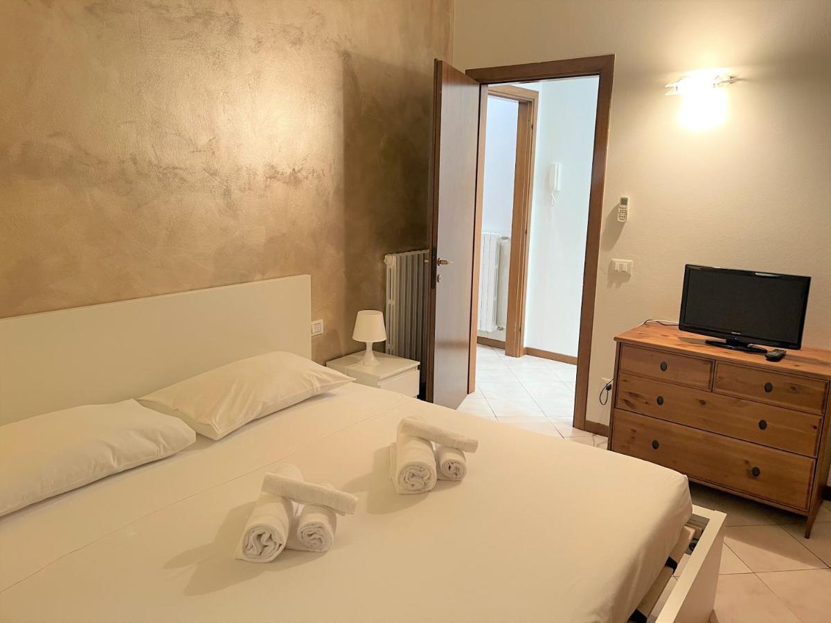 Desenzanoloft Le Petit Bijou - Restyling 2025 - Downtown Desenzano del Garda Dış mekan fotoğraf