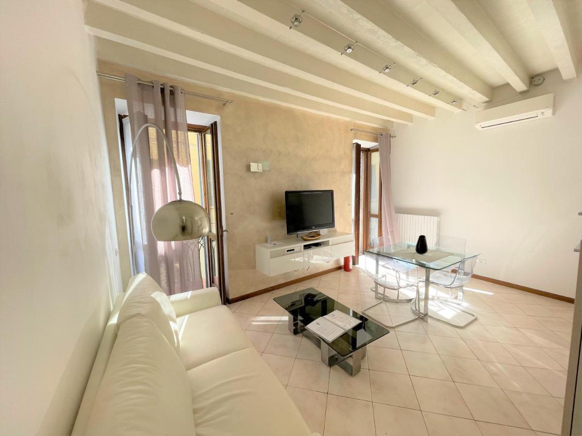 Desenzanoloft Le Petit Bijou - Restyling 2025 - Downtown Desenzano del Garda Dış mekan fotoğraf