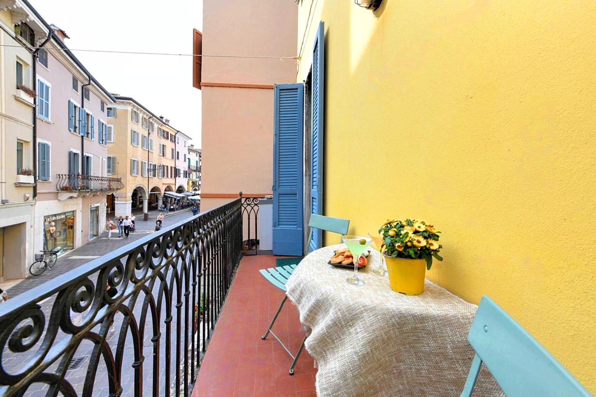Desenzanoloft Le Petit Bijou - Restyling 2025 - Downtown Desenzano del Garda Dış mekan fotoğraf